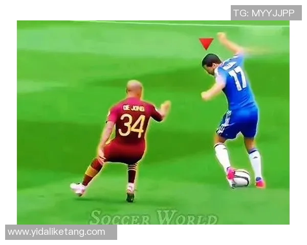 足球明星意外绊倒小孩引发热议网友纷纷评论反应各异 足球明星意外绊倒小孩引发热议网友纷纷评论反应各异